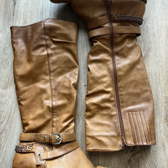 Buckled Riding Boots - Picture 3 of 3